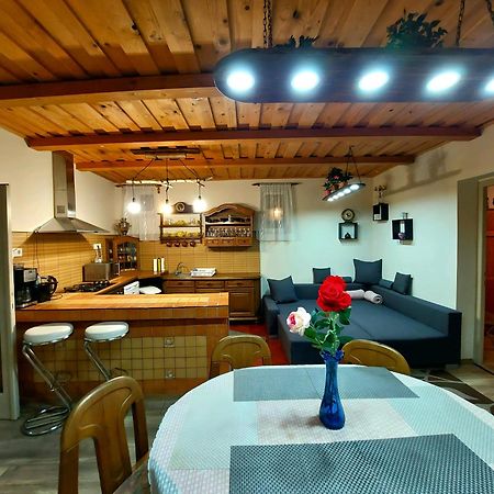 Kata Vendeghaz Apartment Satoraljaujhely Luaran gambar