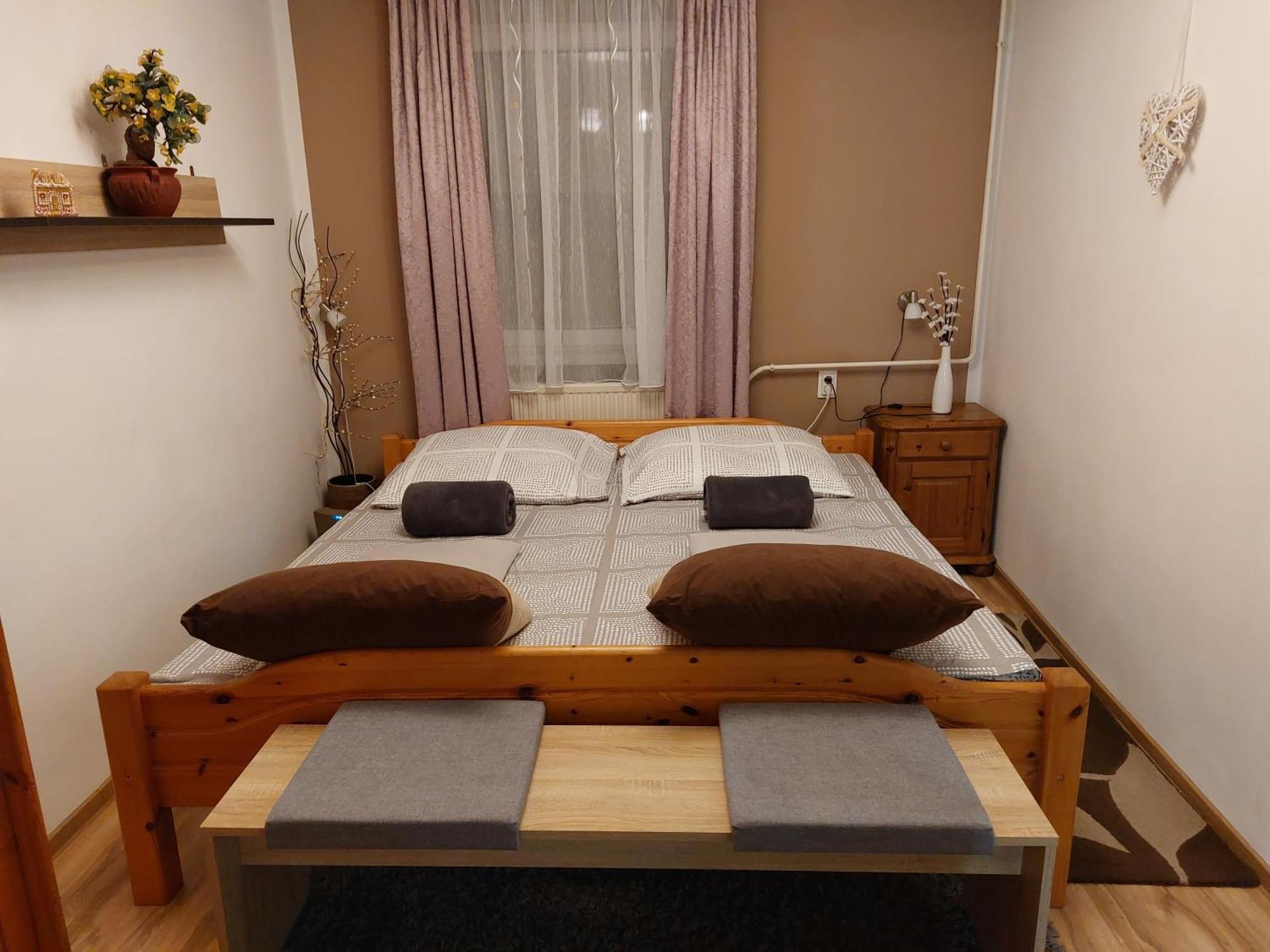 Kata Vendeghaz Apartment Satoraljaujhely Luaran gambar