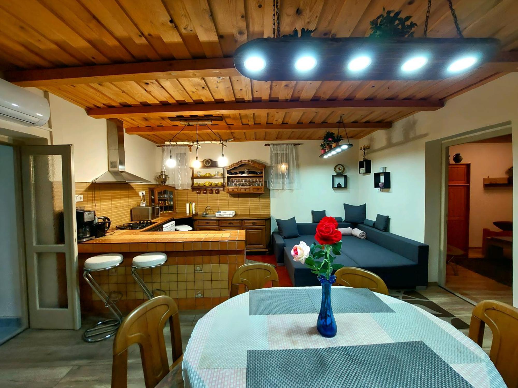 Kata Vendeghaz Apartment Satoraljaujhely Luaran gambar